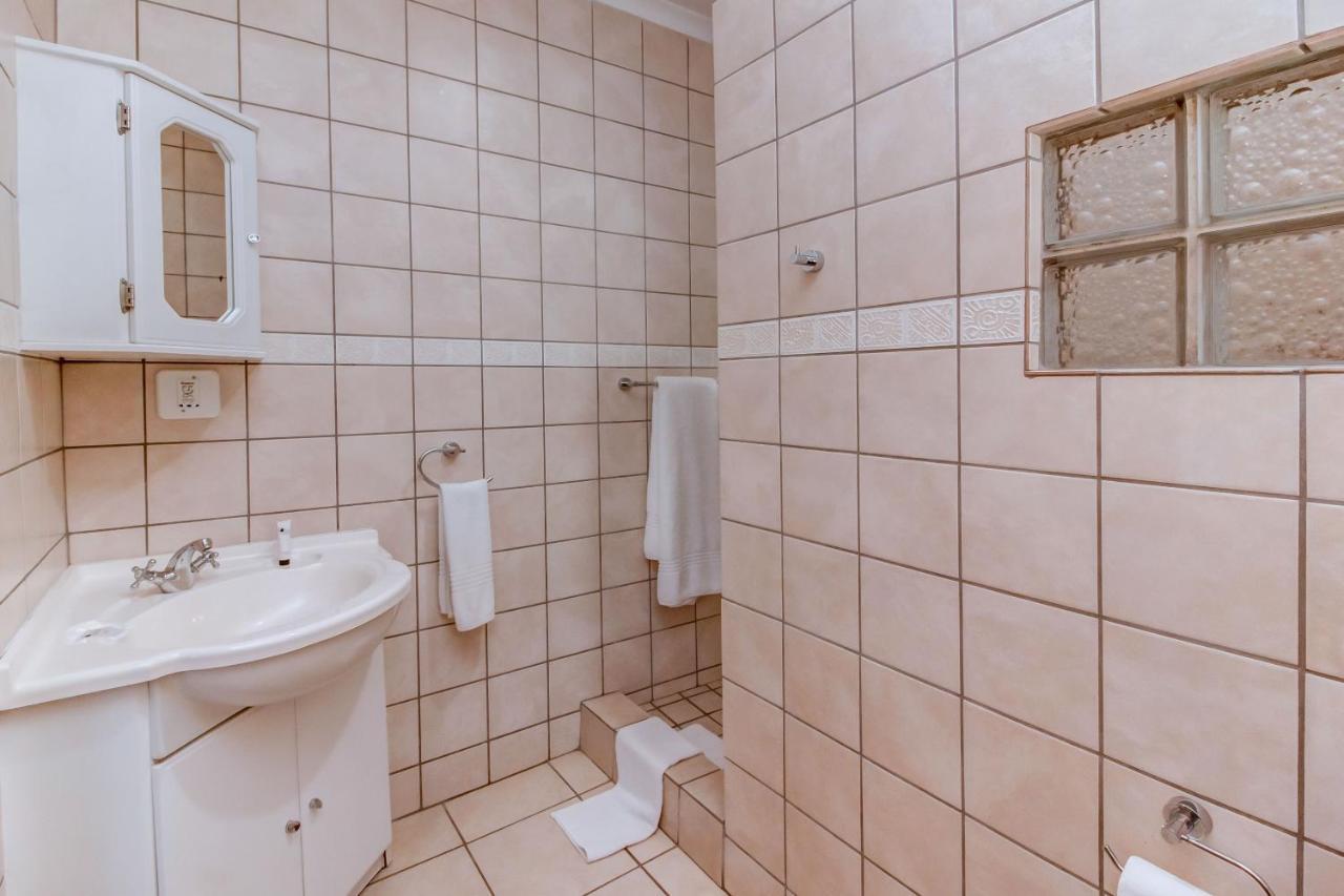 Dalberry Guest House โจฮันเนสเบิร์ก ภายนอก รูปภาพ