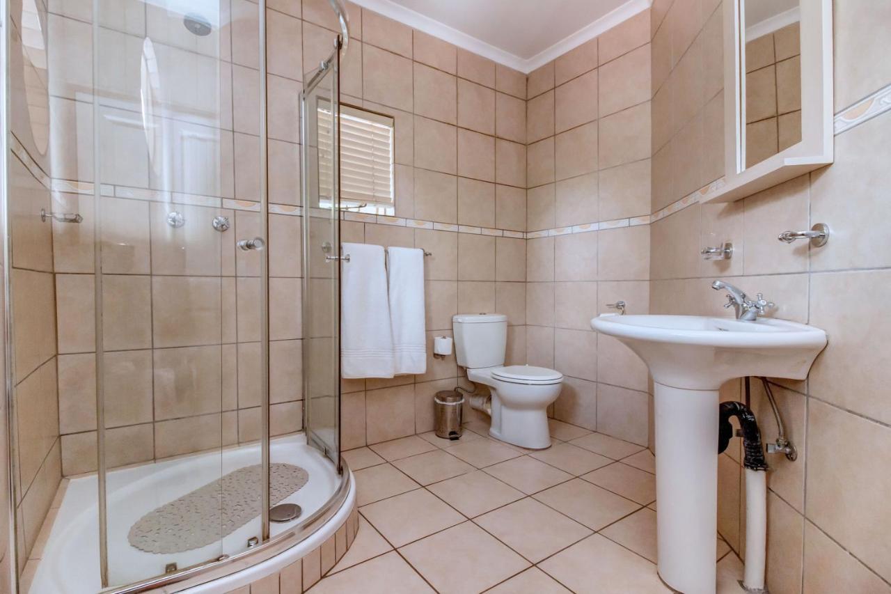 Dalberry Guest House โจฮันเนสเบิร์ก ภายนอก รูปภาพ