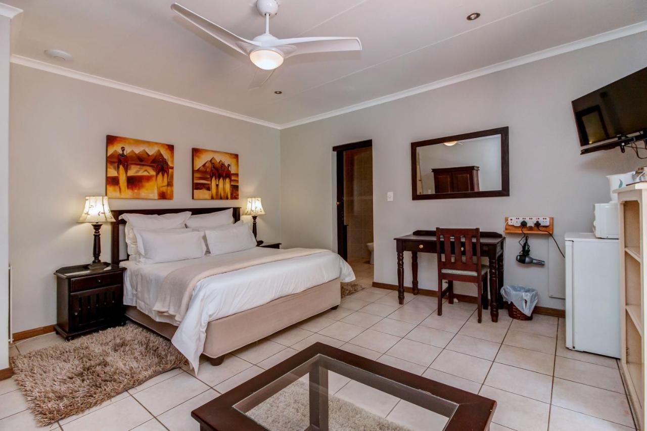 Dalberry Guest House โจฮันเนสเบิร์ก ภายนอก รูปภาพ