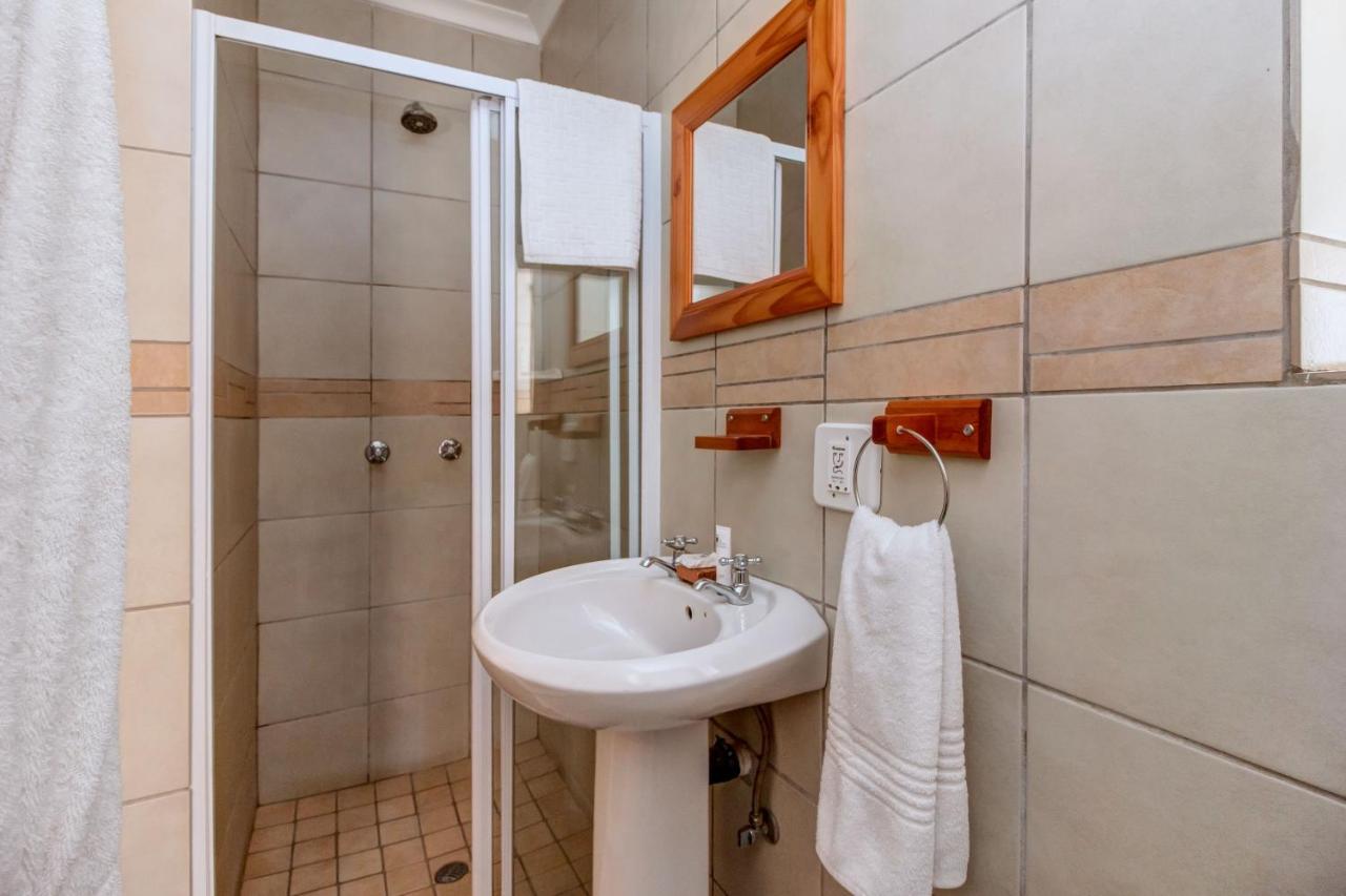 Dalberry Guest House โจฮันเนสเบิร์ก ภายนอก รูปภาพ